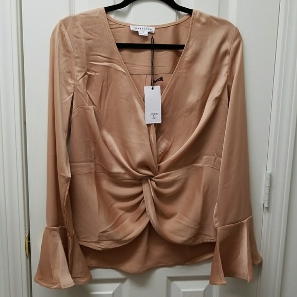 Twisted Blouse!! - Picture 5 of 7